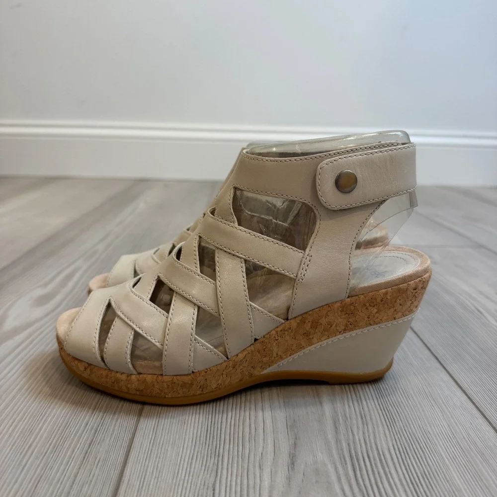 NEW Dansko Cecily Ivory Full Grain Leather Strappy Wedge Sandals Size 36 6-6.5